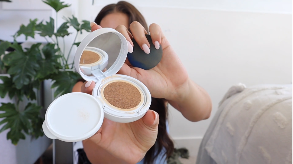 Lava Art vs. Regular Foundation: What's The Difference?