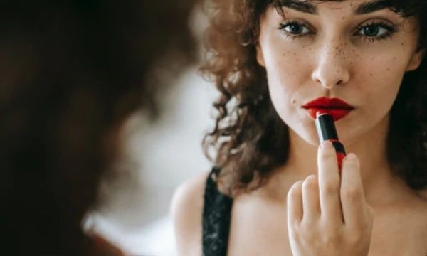 Unpacking TikTok Trends: The Hack That ‘Hypnotises Men’