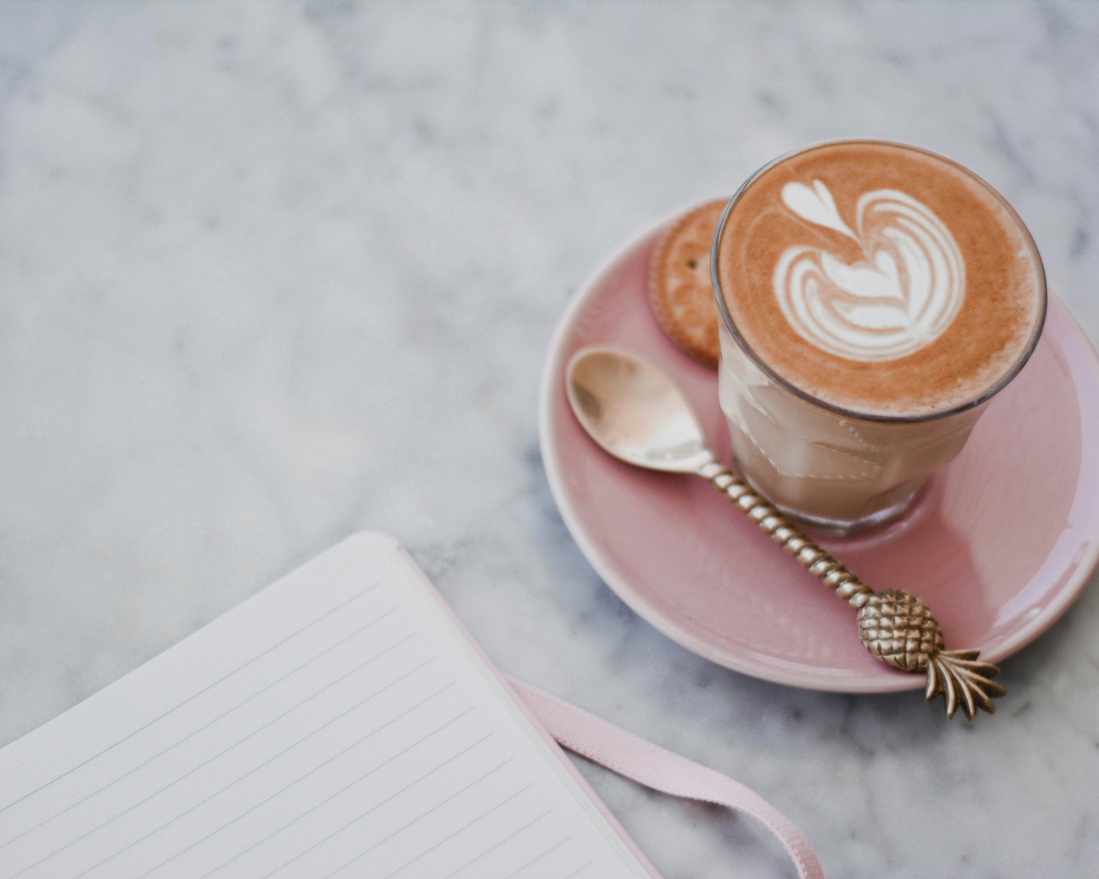 Solo Dates & Soft Looks: Romanticising Life 101