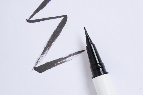 12 Eyeliner Tricks That'll Change Your Daily Routine